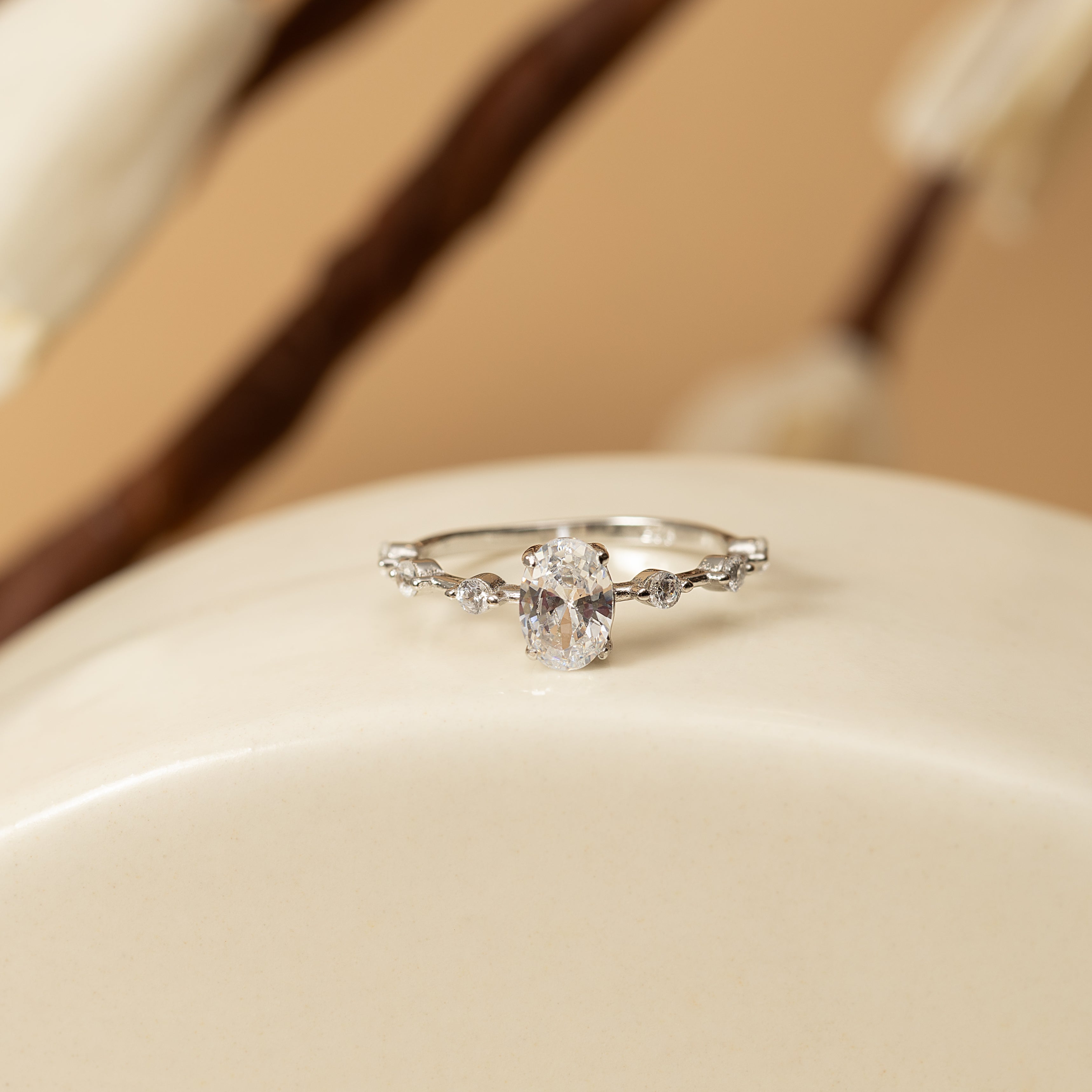 Sterling Silver Zircon Sparkling Loop Ring