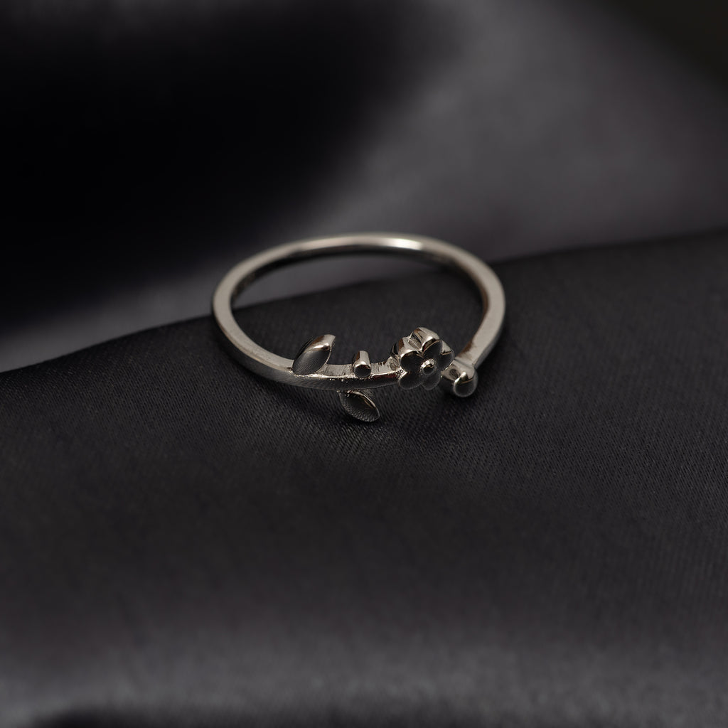 Silver Flower Ring